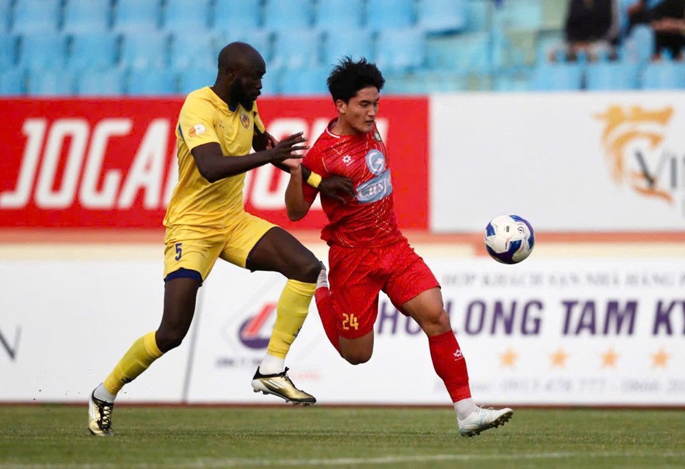 Kết quả V-League: Thua Quảng Nam, Thanh Hóa lỡ cơ hội vô địch lượt đi