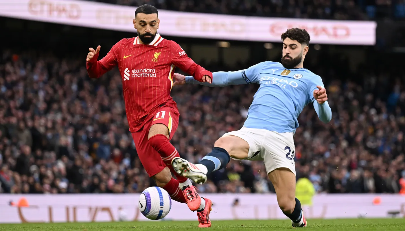 Salah liên tục tỏa sáng, HLV Arne Slot vẫn lo cho Liverpool