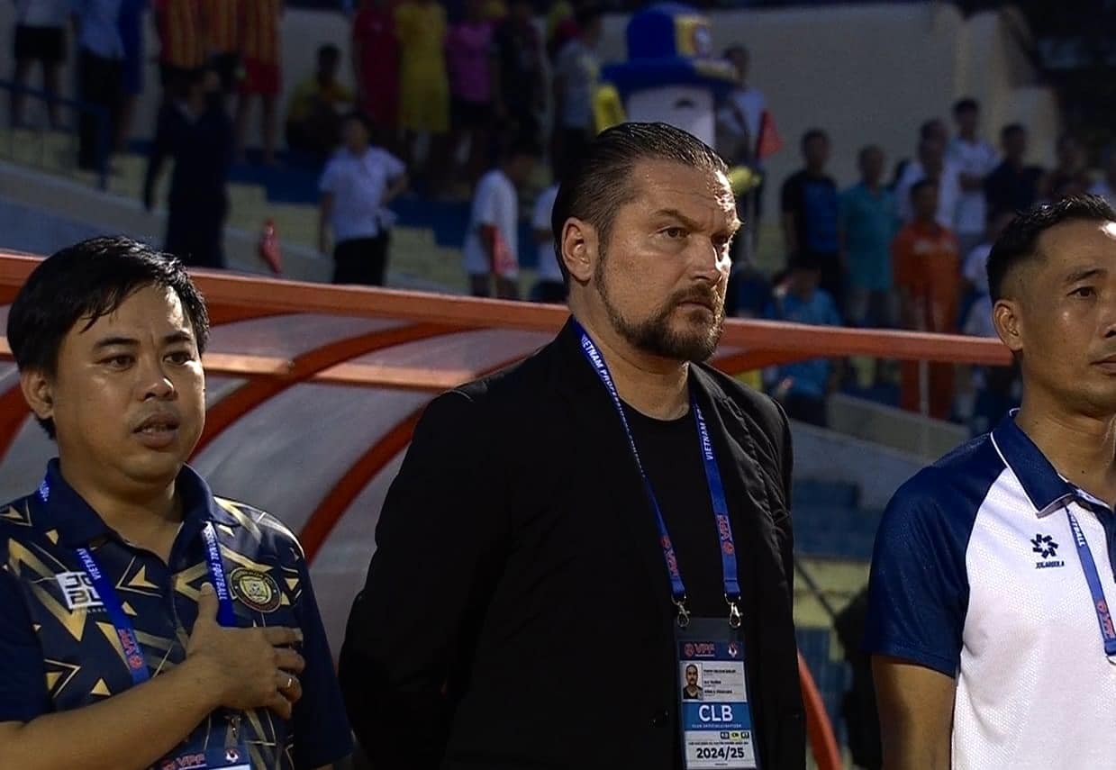 HLV Popov nói lời cảm động: "Tất cả quyết định của tôi đều vì lợi ích của Thanh Hóa FC"