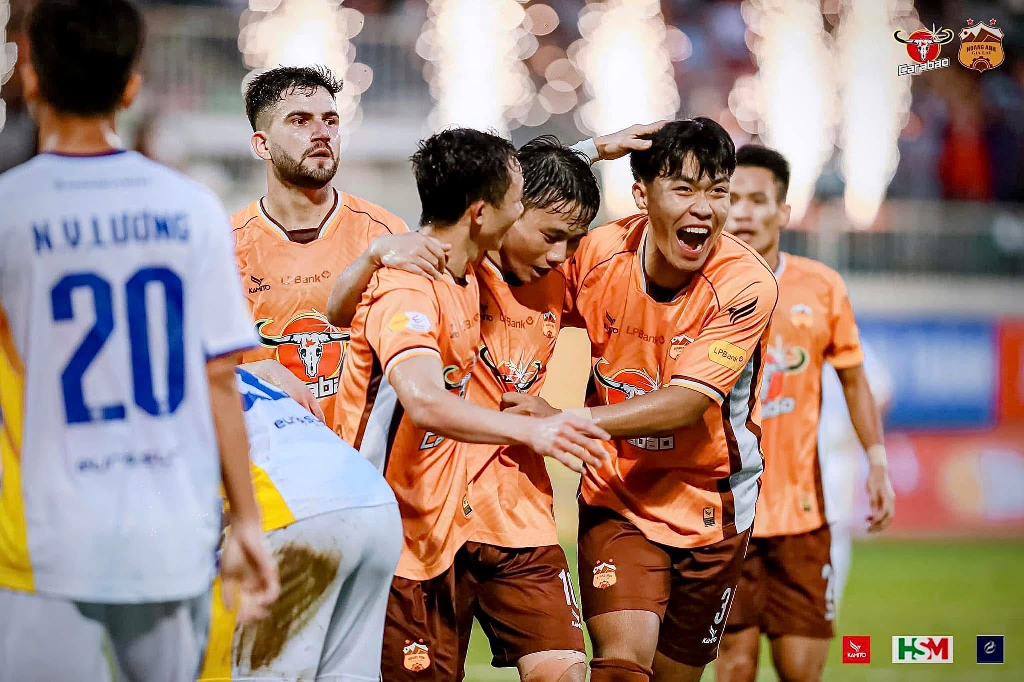 Trò cưng bầu Đức lần đầu lên tuyển Việt Nam