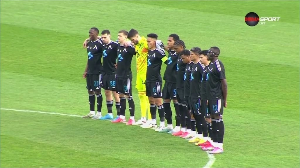 Sự cố hy hữu tại Bulgaria: CLB mặc niệm cầu thủ còn sống