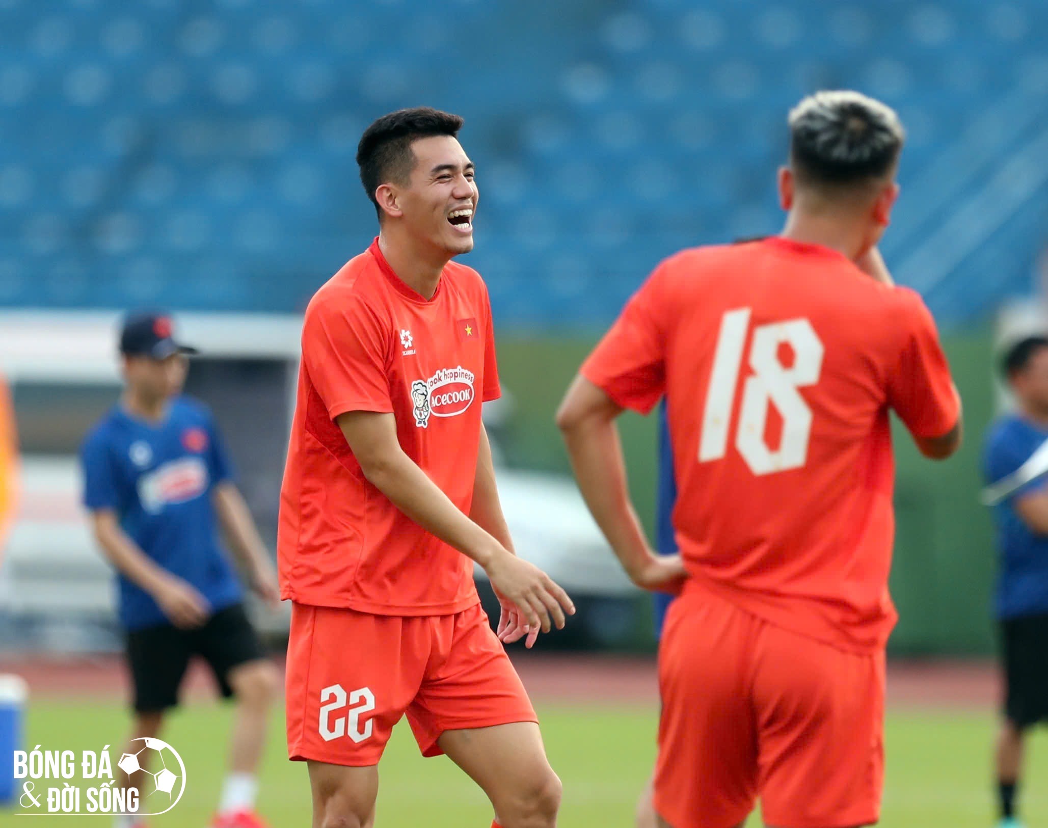 Tiến Linh vui vẻ hết nấc, khuấy động không khí buổi tập ĐT Việt Nam