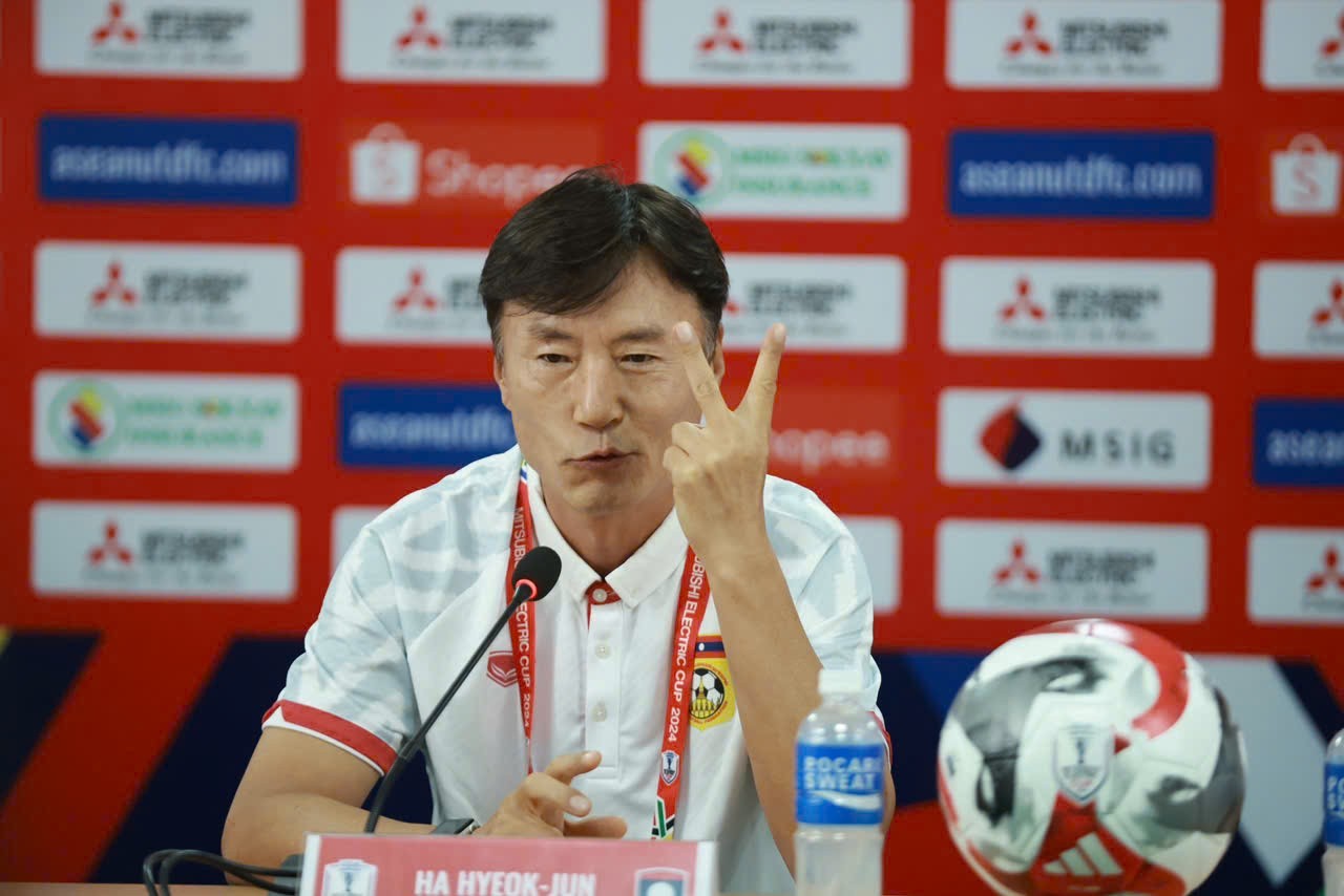 HLV ĐT Lào: “Chúng tôi tự tin mang đến bất ngờ cho ĐT Việt Nam”