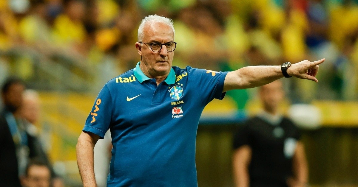 Thất bại muối mặt trước Argentina, Brazil sa thải huấn luyện viên trưởng