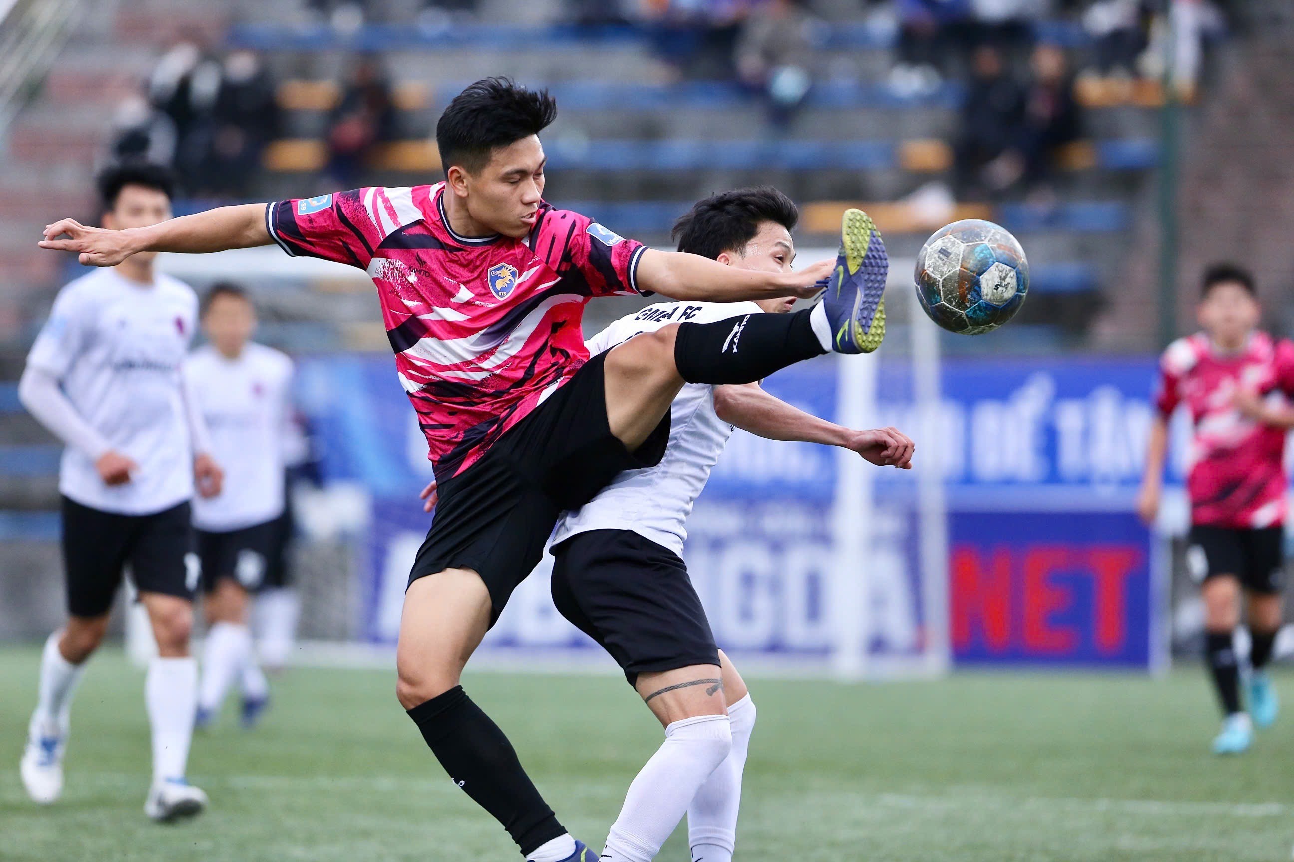 Giải hạng Nhất - Cúp VietFootball 2025: Cục diện bảng đấu khó lường sau vòng 2