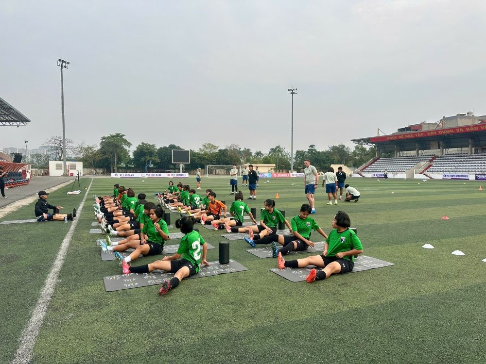 U17 nữ Thái Lan đến Hà Nội, sẵn sàng chứng tỏ bản lĩnh trước Việt Nam
