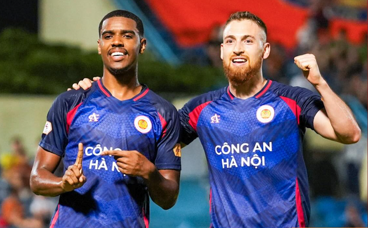 Kết quả V.League: CAHN ngược dòng kịch tính, đánh bại Đà Nẵng nhờ ngoại binh