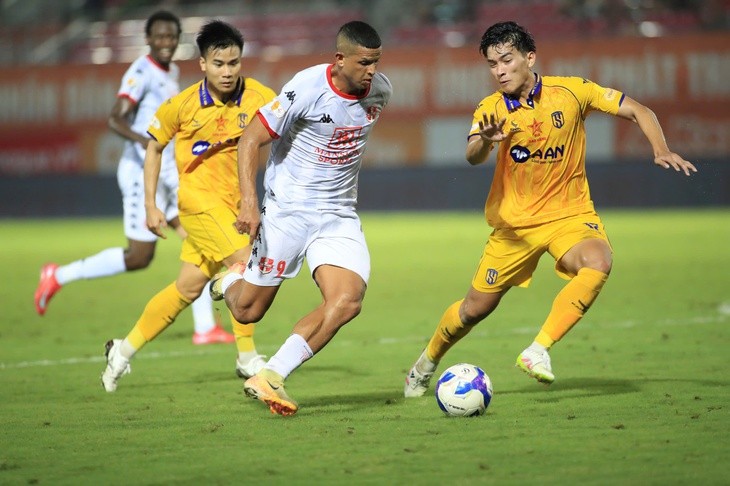 Kết quả V-League: Hàng công kém duyên, Hải Phòng ôm hận trước SLNA