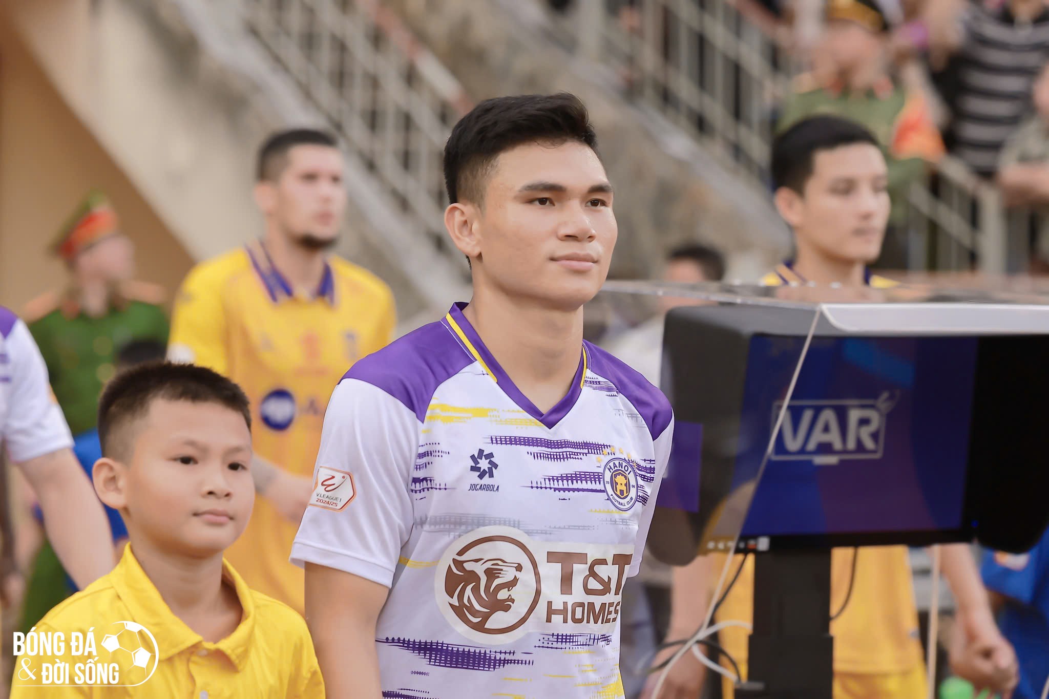 Hậu vệ Phạm Xuân Mạnh: "Ghi bàn vào lưới SLNA là khoảnh khắc khó khăn, nhưng cầu thủ chuyên nghiệp phải làm điều đó"