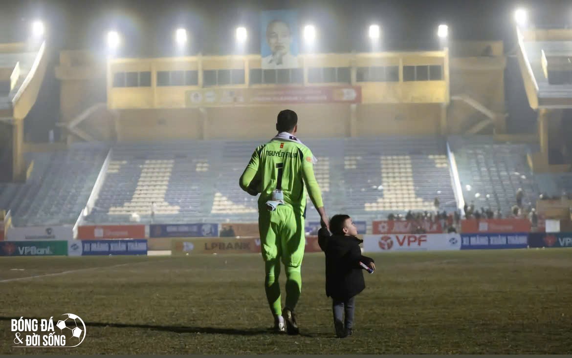 CAHN giữ chân trụ cột, sẵn sàng cho trận đánh lớn tại Thái Lan