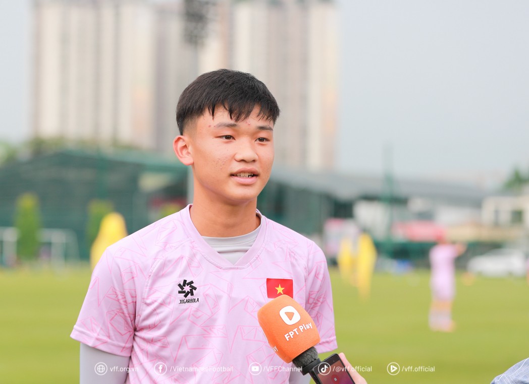 Hậu vệ trẻ Hà Nội quyết tâm giành suất đá chính ở U16 Việt Nam