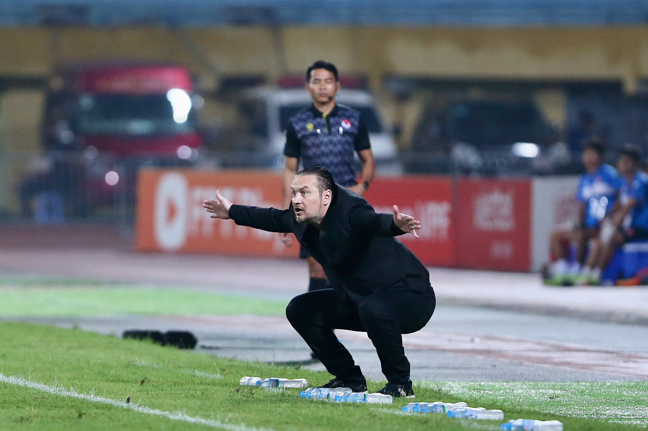 Thể Công Viettel đánh rơi chiến thắng trước Hải Phòng: HLV Popov nhận trách nhiệm và lên kế hoạch cải tổ