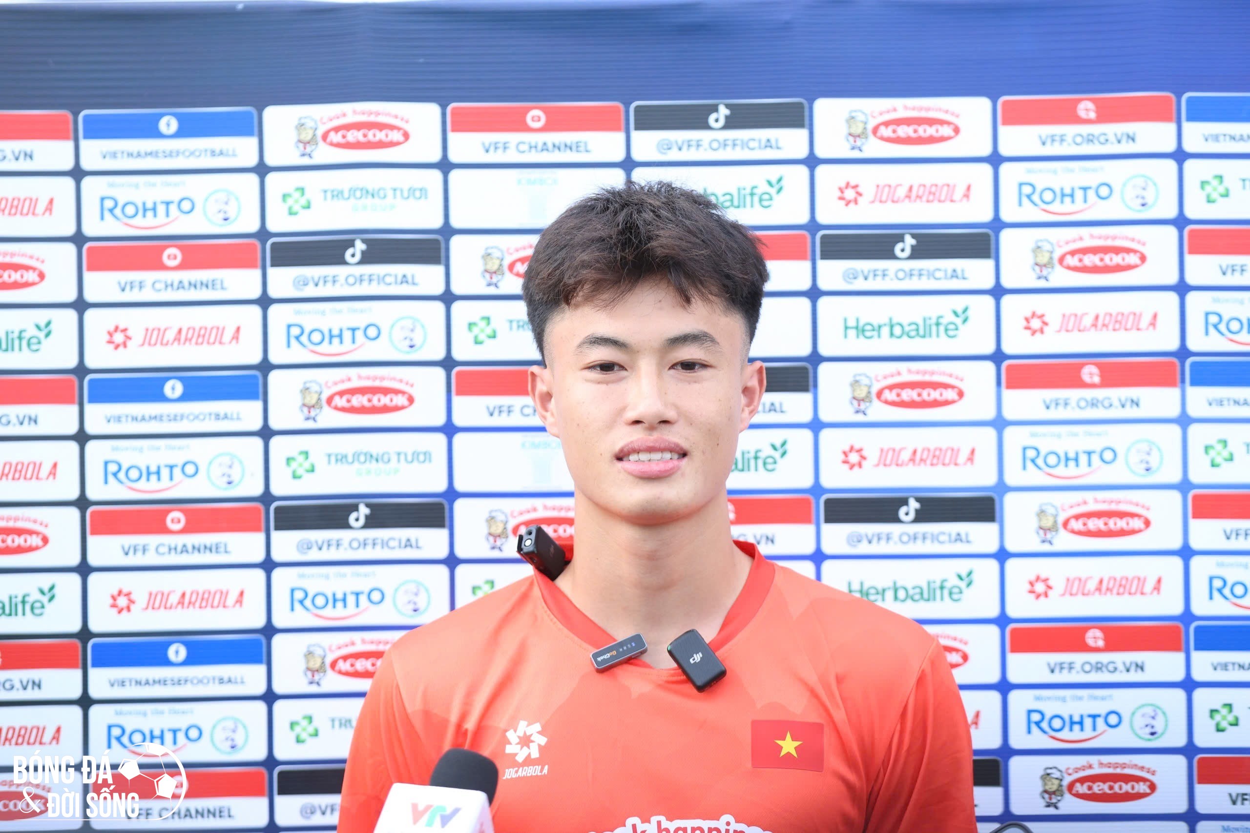 Văn Trường nhận xét bất ngờ về tân binh Việt kiều Bùi Alex