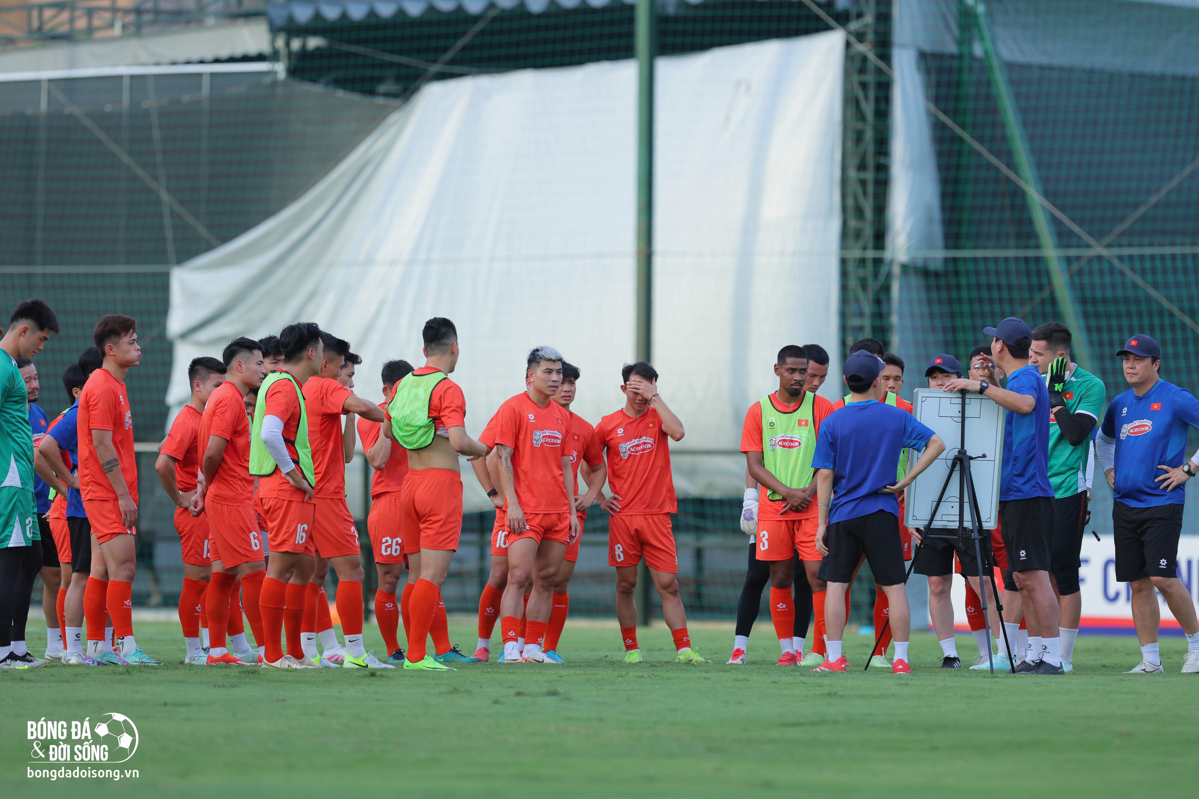 Người hâm mộ nhận tin vui trước trận Việt Nam đại chiến Malaysia