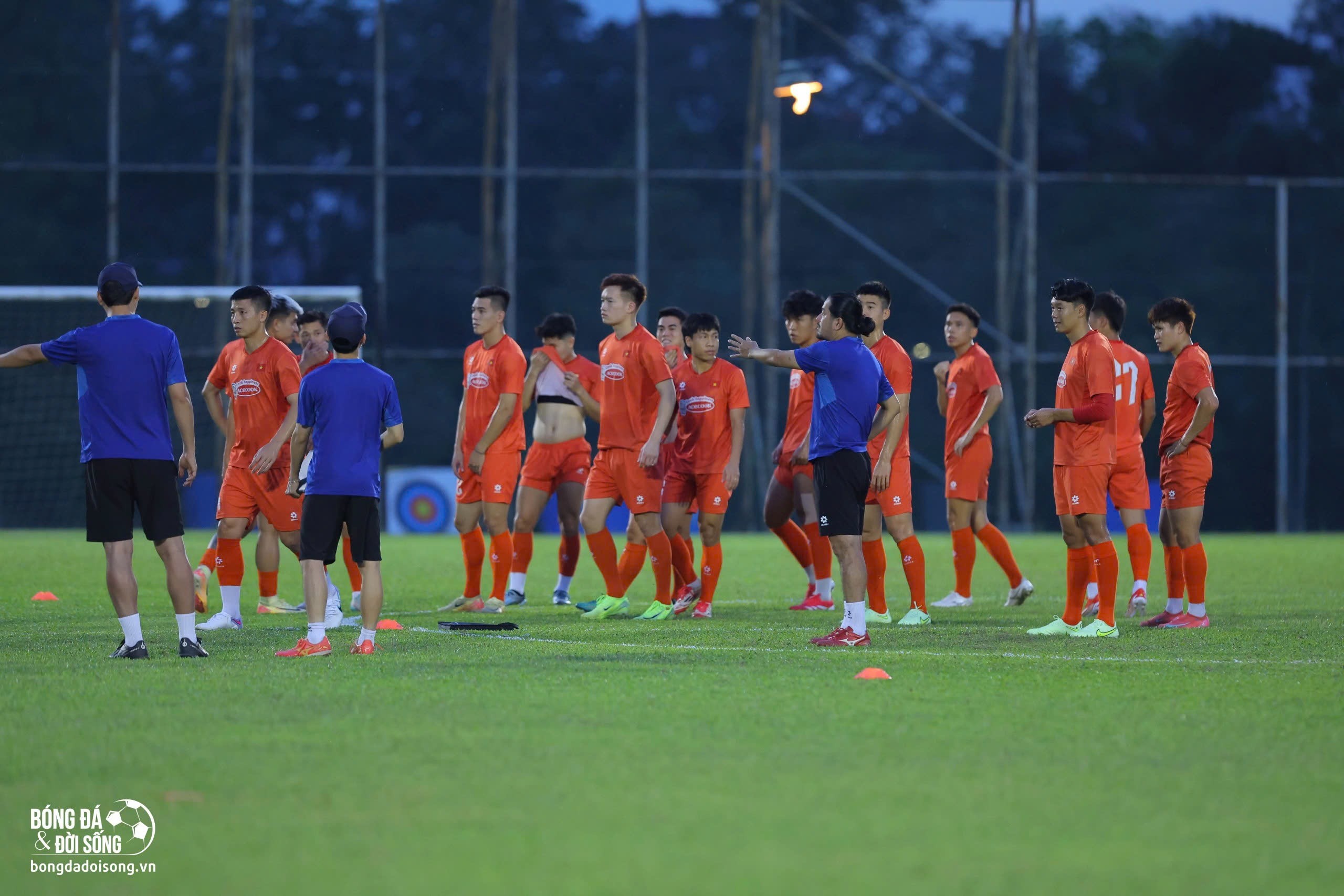 Các cầu thủ thể hiện quyết tâm cao, hướng đến chiến thắng trên đất Malaysia