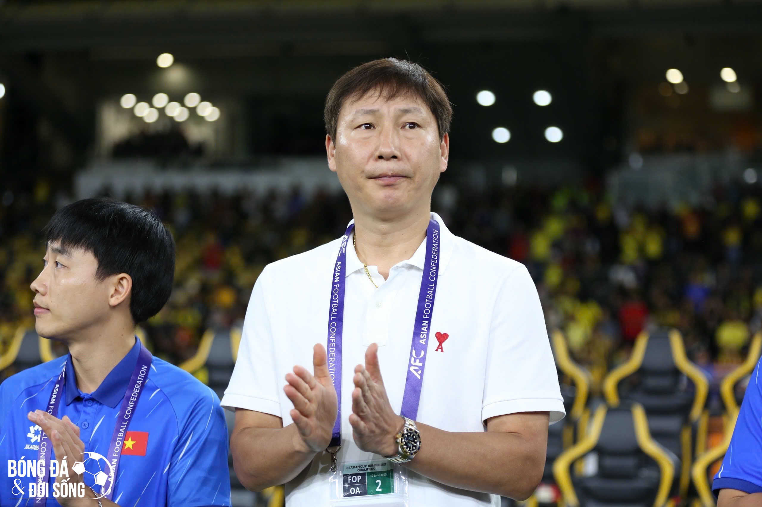 Tạm gác tuyển Việt Nam, HLV Kim Sang-sik bất ngờ nhận nhiệm vụ mới