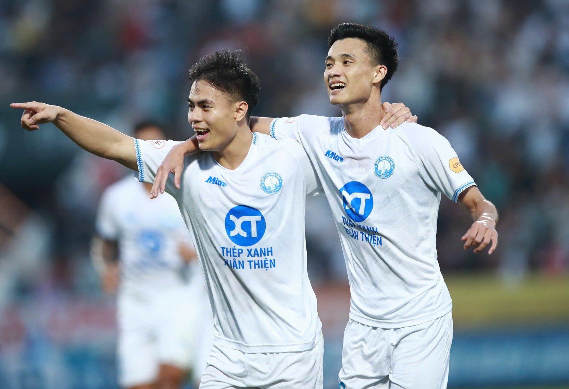 Cục diện V-League vòng 25: Xác định đội vô địch và trụ hạng