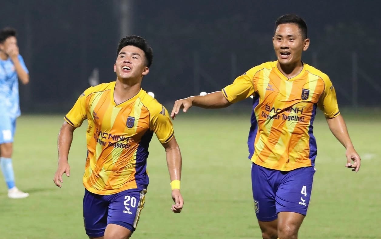 Đội bóng của HLV Park Hang Seo chính thức thăng  hạng Nhất quốc gia