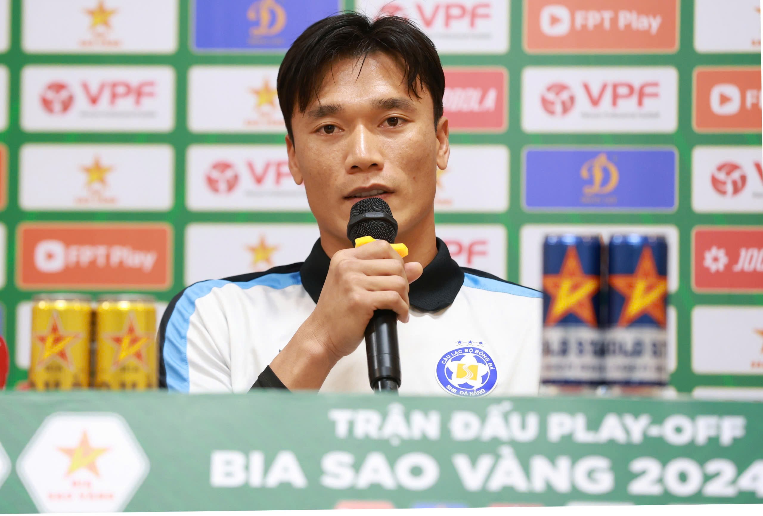 Thủ thành Bùi Tiến Dũng nóng lòng đối đầu Công Phượng