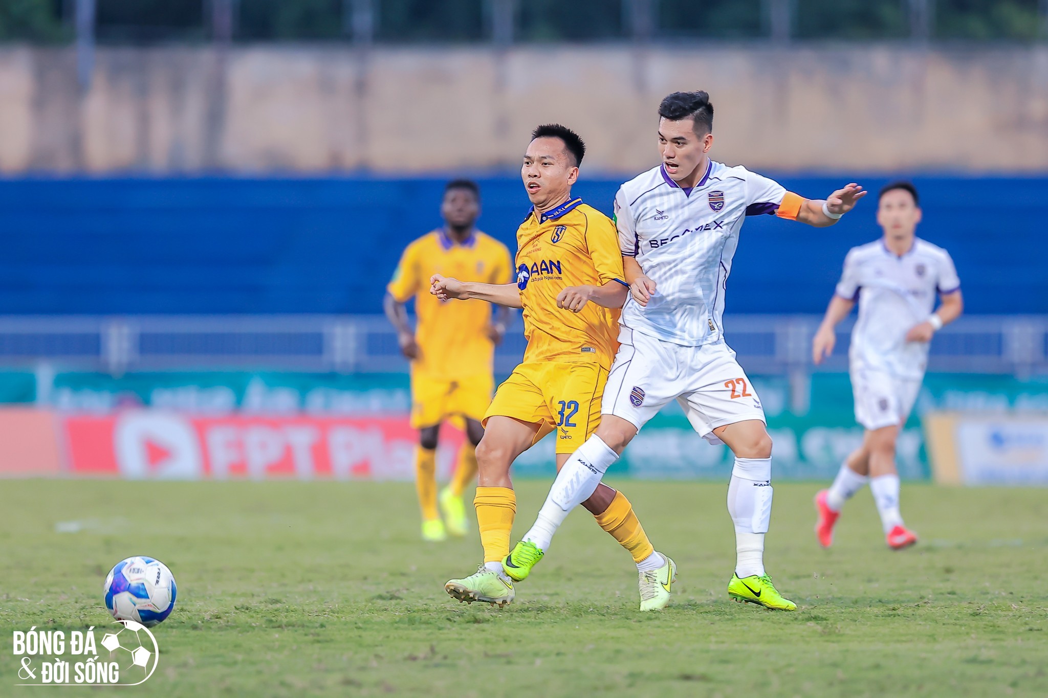 BTC “bẻ lái”, Tiến Linh hụt danh hiệu Vua phá lưới phút chót