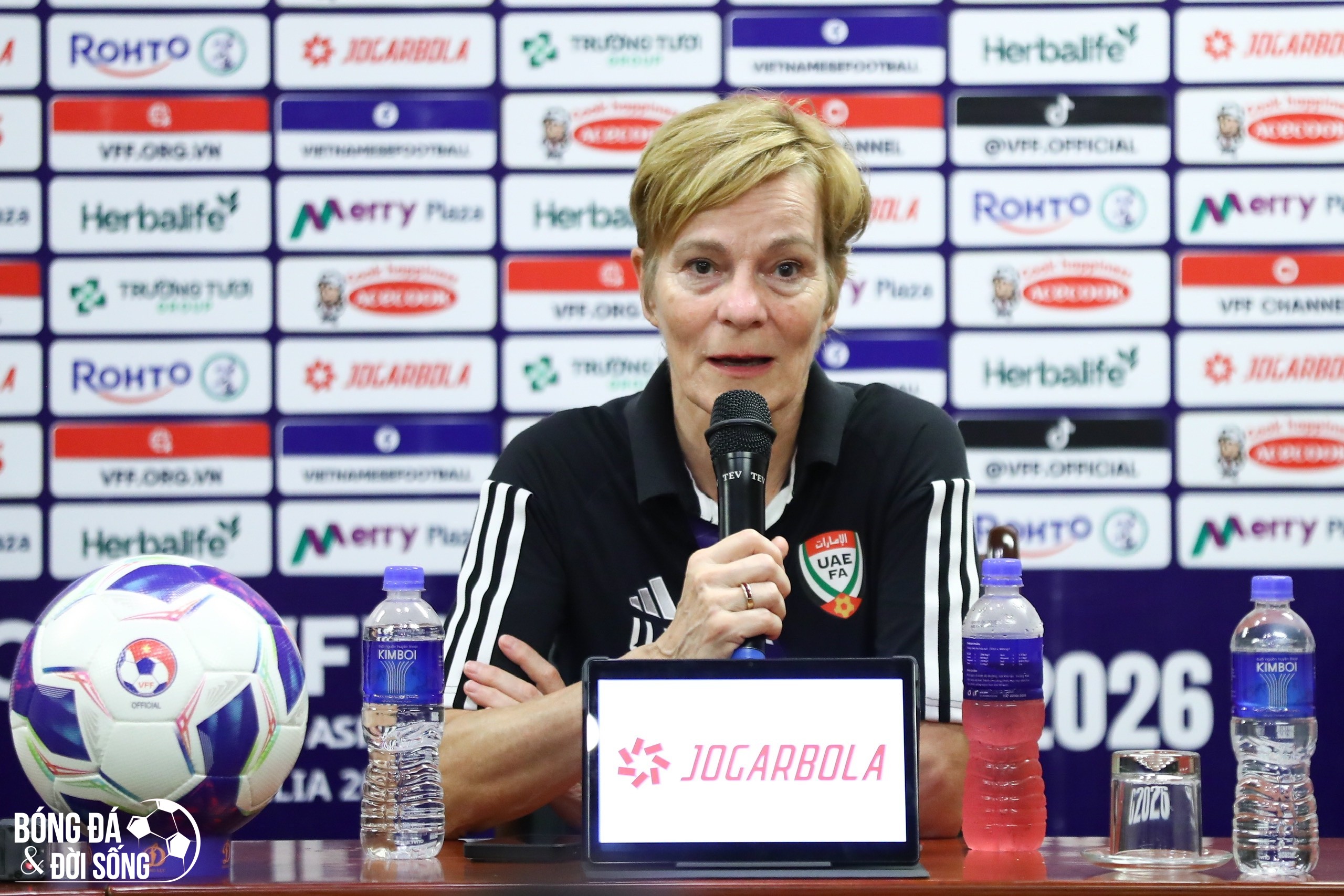 HLV UAE nói điều không ngờ sau thất bại đậm trước tuyển Việt Nam