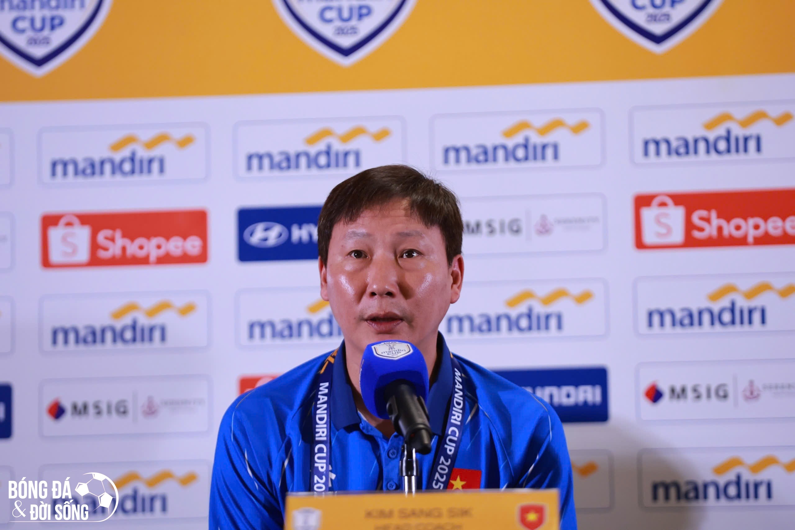 HLV Kim Sang Sik dè chừng U23 Philippines, bỏ ngỏ khả năng ra sân của Lý Đức