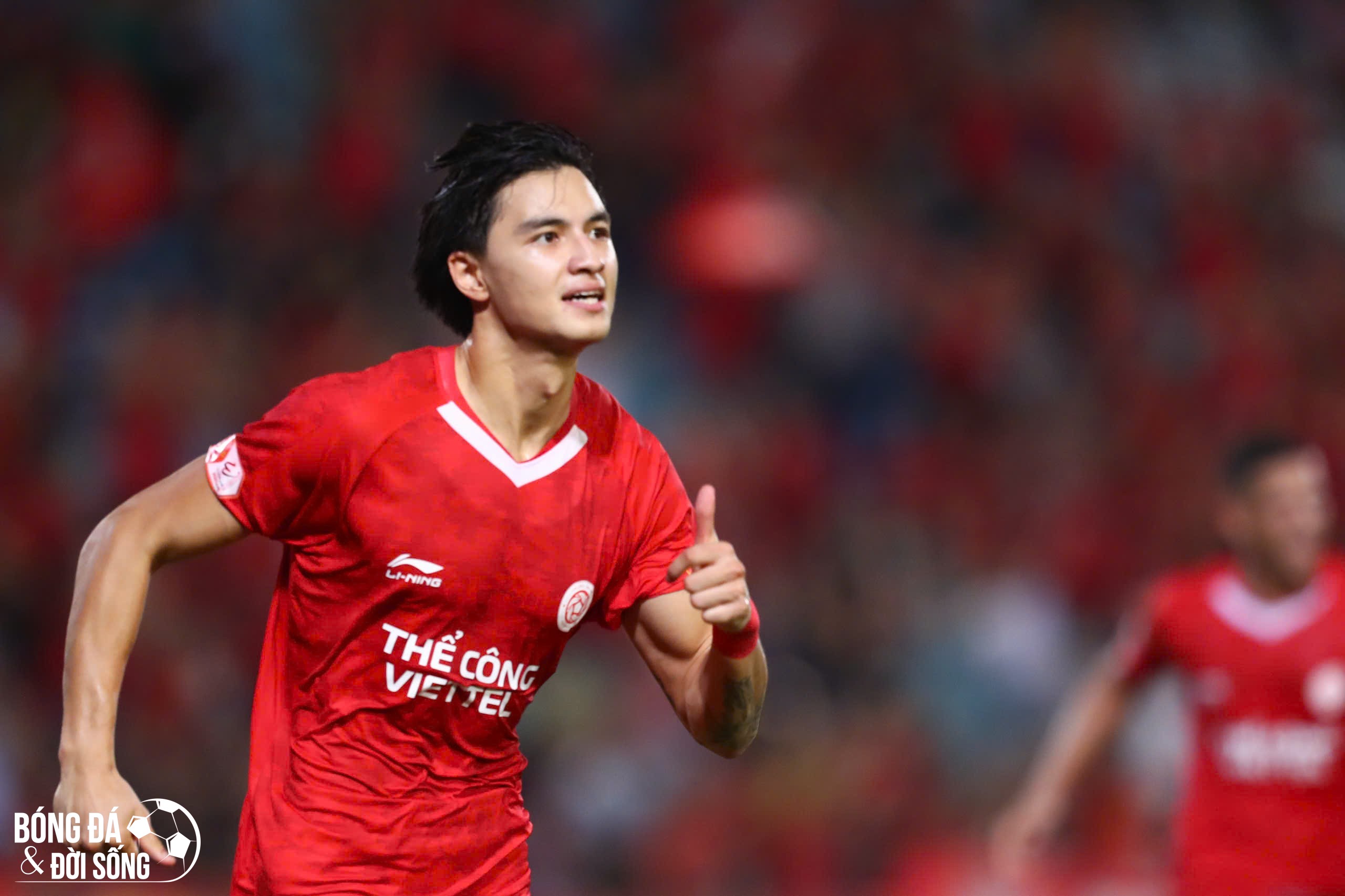 Tiền vệ Việt kiều Ba Lan để lại dấu ấn đậm nét ngày chào sân V-League