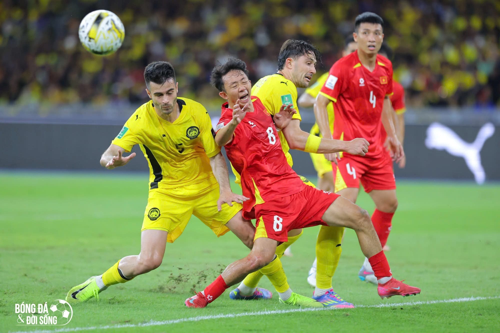 FIFA tung bằng chứng thép: 7 cầu thủ Malaysia làm giả giấy tờ nhập tịch