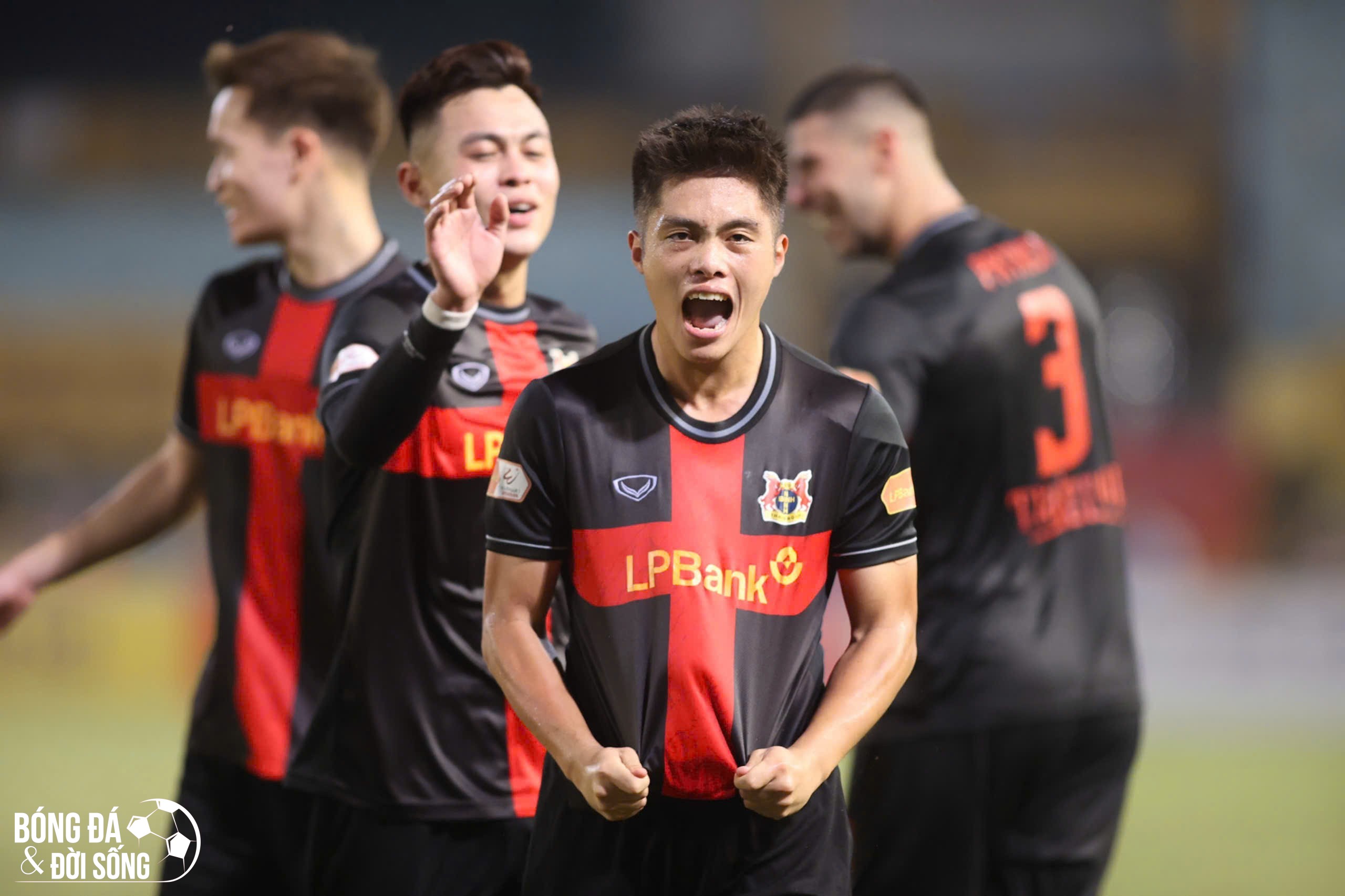 Sao trẻ CLB Ninh Bình chỉ ra đội bóng mạnh nhất V-League