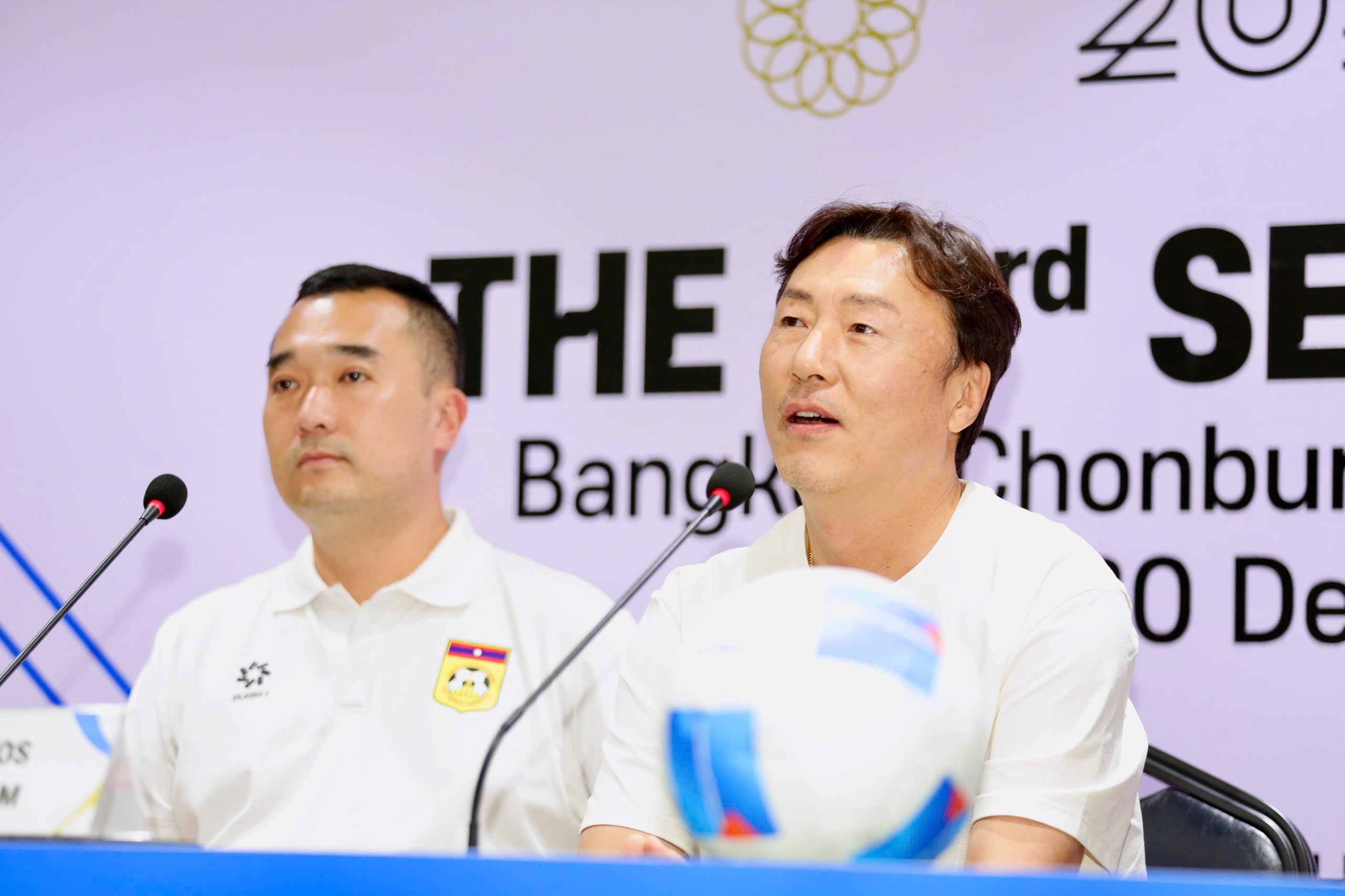 HLV trưởng U22 Lào khẳng định đội sẽ gây bất ngờ tại SEA Games 33