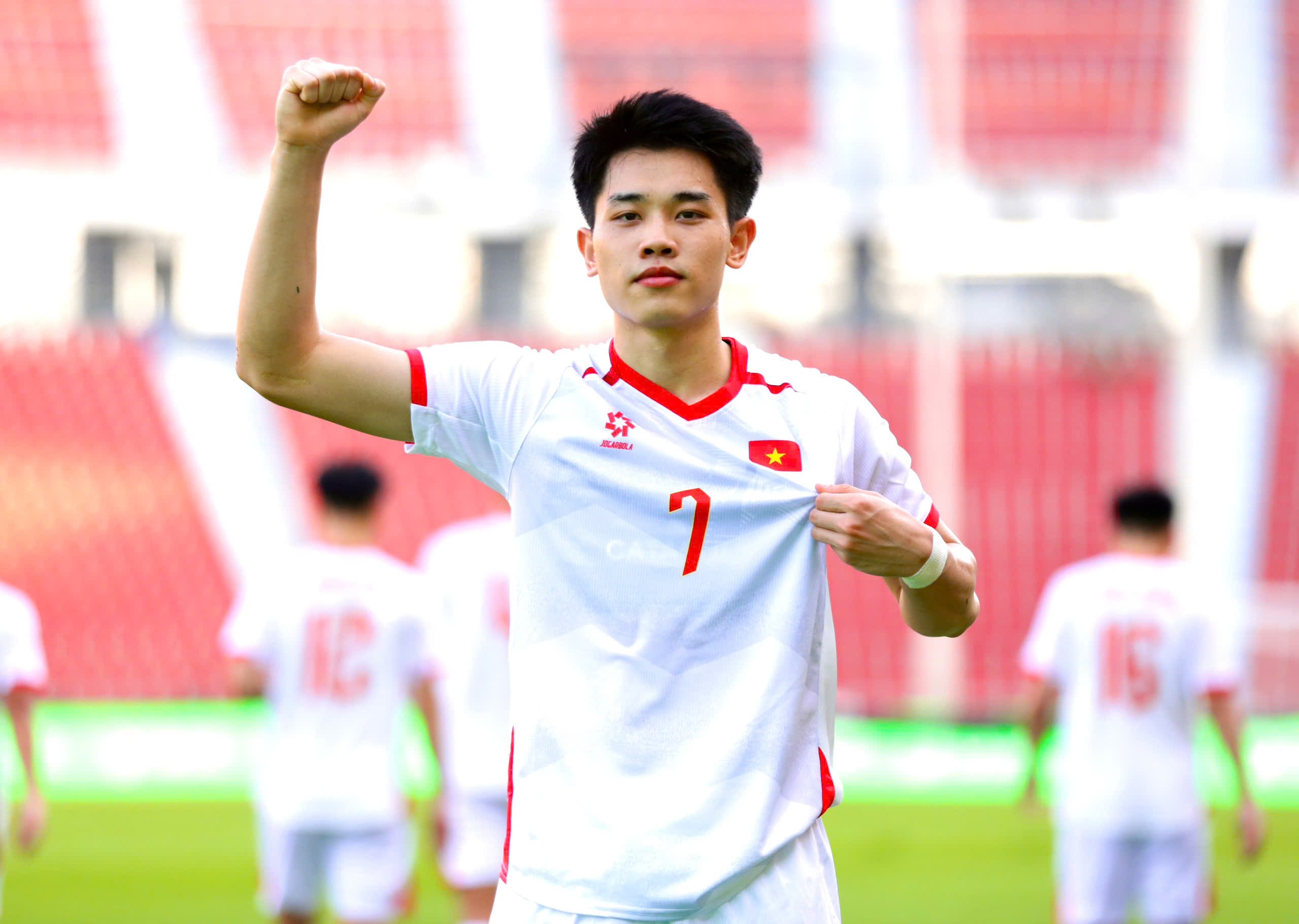 Tiền đạo Đình Bắc thừa nhận U22 Việt Nam còn nhiều điểm cần cải thiện sau trận thắng Lào