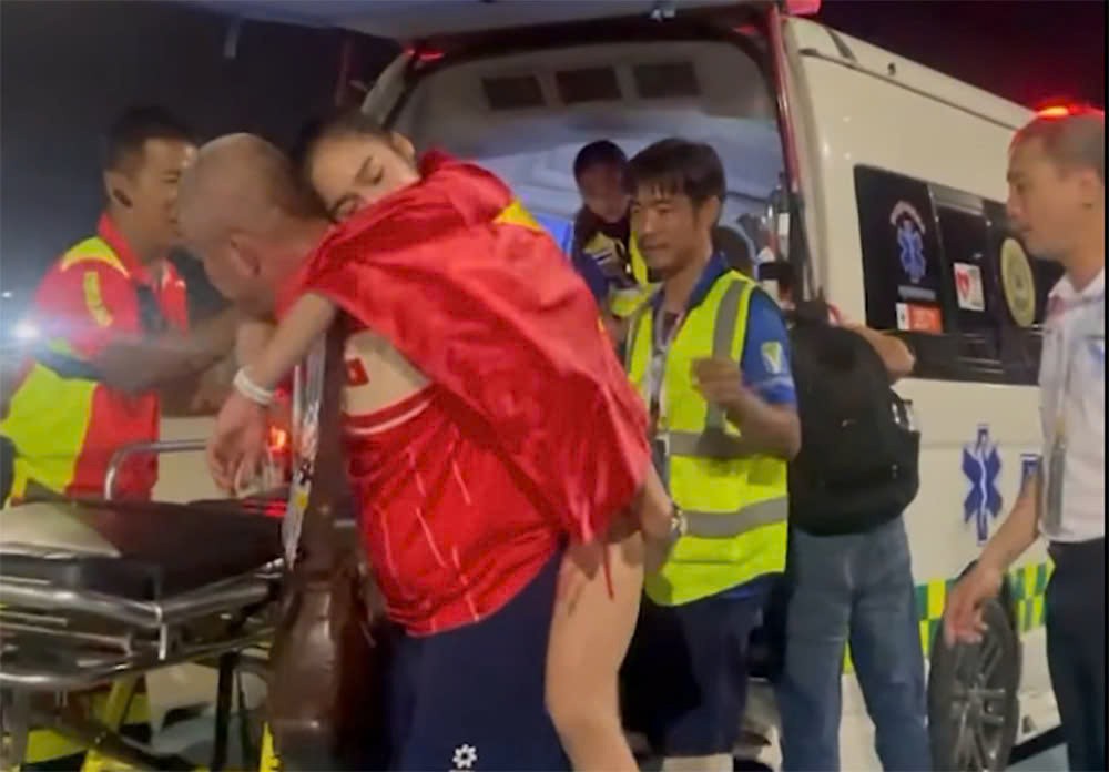 Trực tiếp thi đấu SEA Games 33 ngày 14/12: VĐV Điền kinh bất ngờ ngất khi sắp giành huy chương