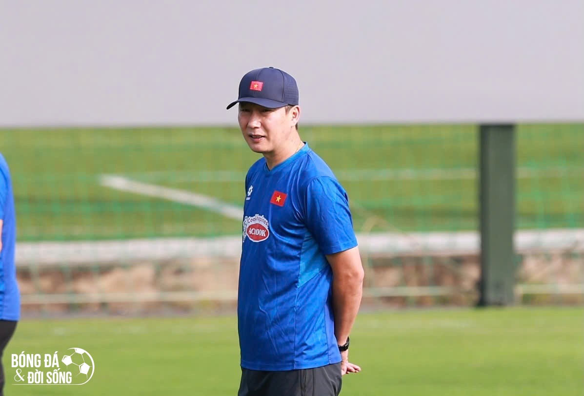 HLV Kim Sang-sik tiếp tục gắn bó với các đội tuyển Việt Nam đến năm 2027