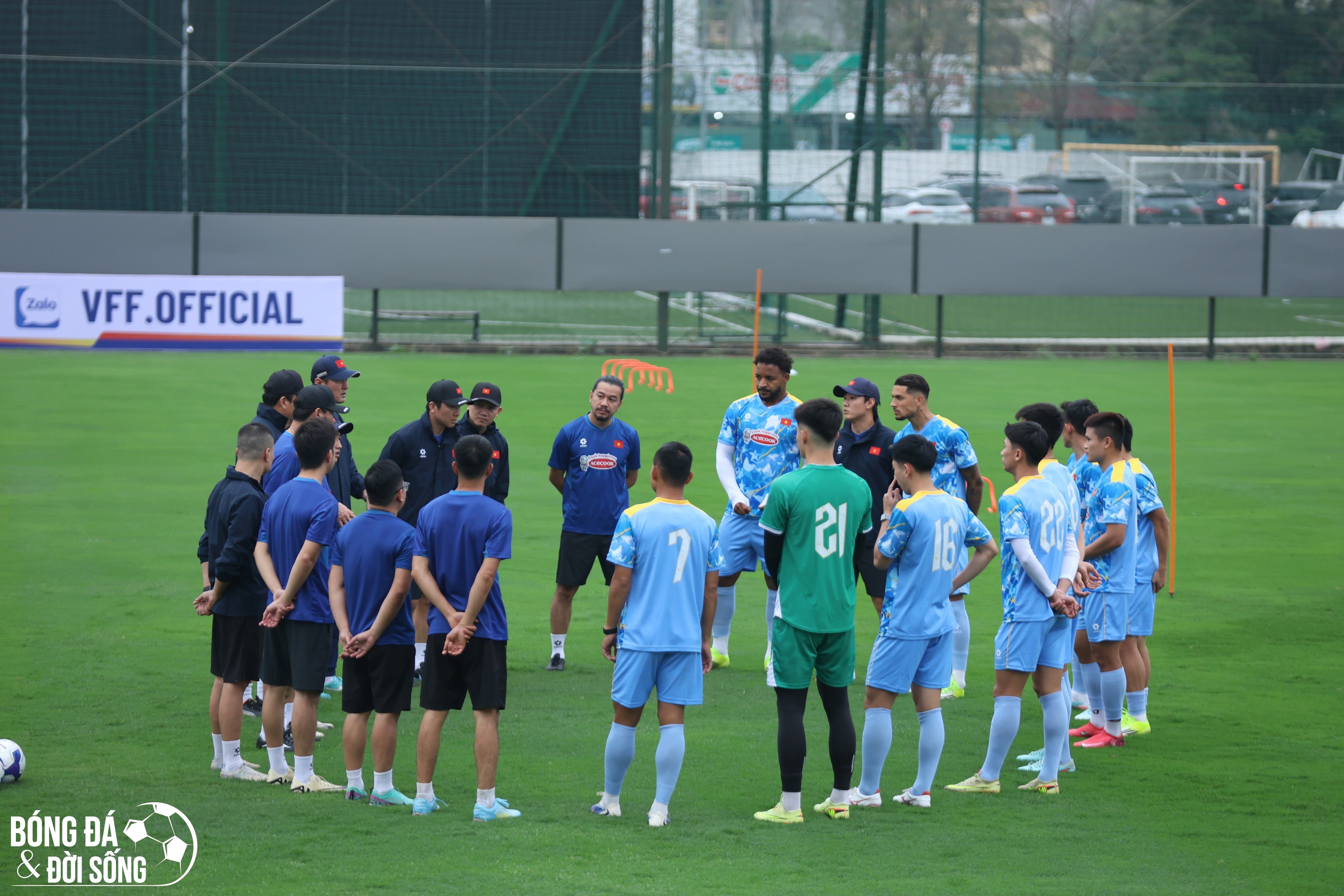 ĐT Việt Nam tổn thất lực lượng ngay trong buổi tập đầu tiên