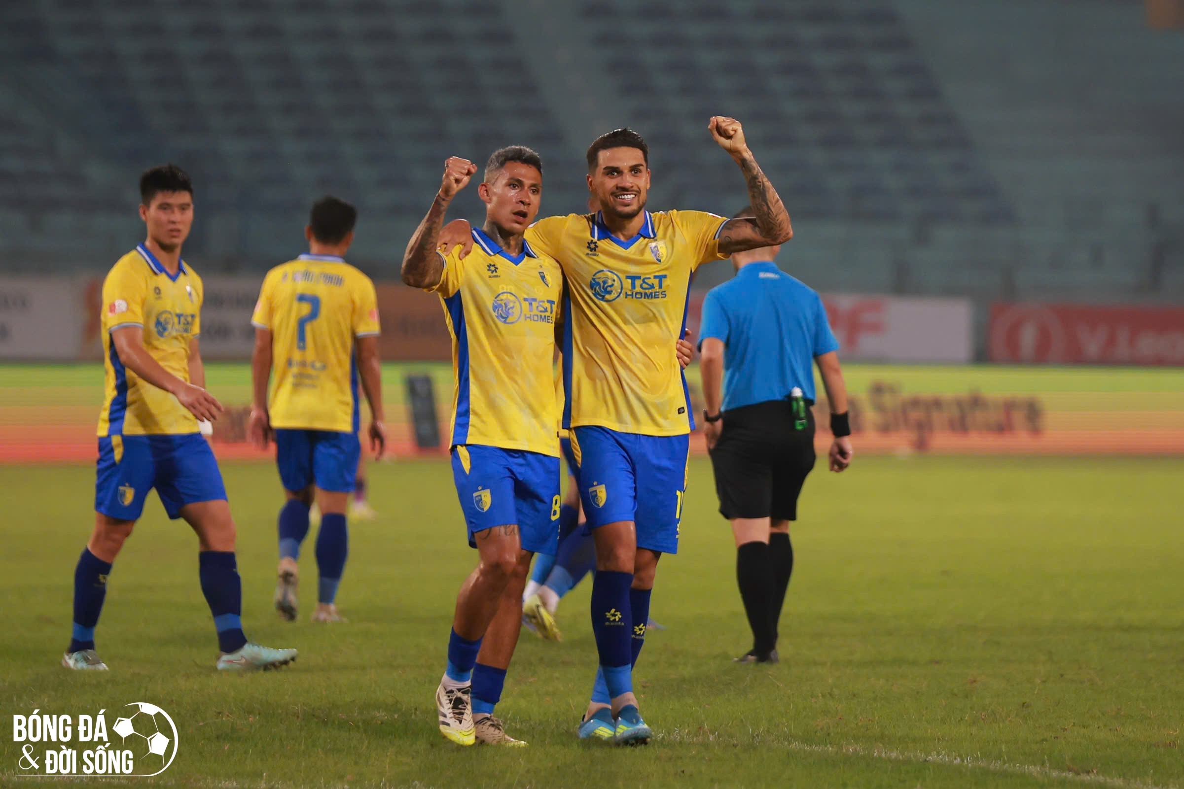 Hiệu suất ấn tượng, Hoàng Hên áp sát cuộc đua Vua phá lưới V.League