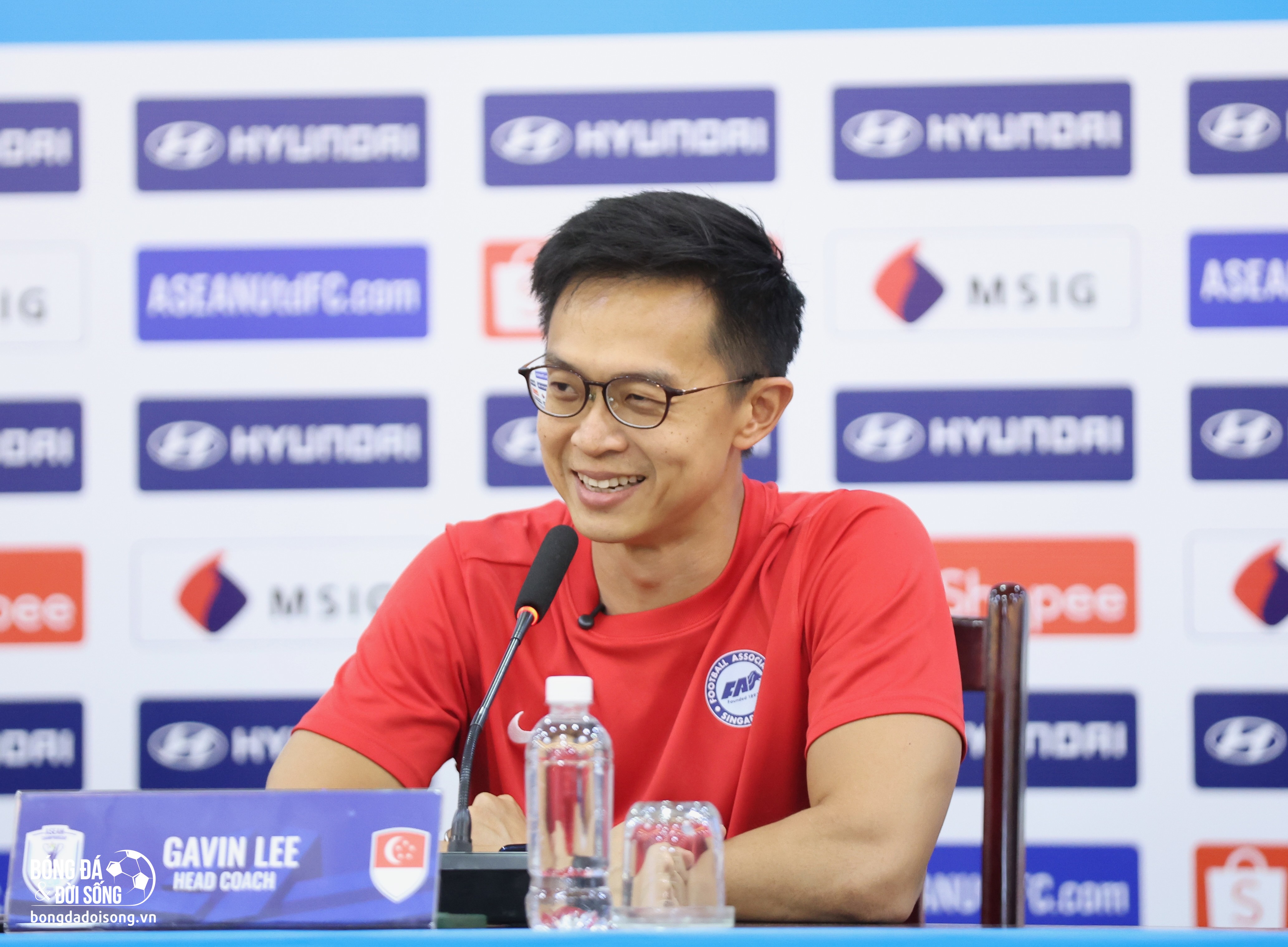 HLV Gavin Lee: "Singapore đến Mỹ Đình để giành 3 điểm"