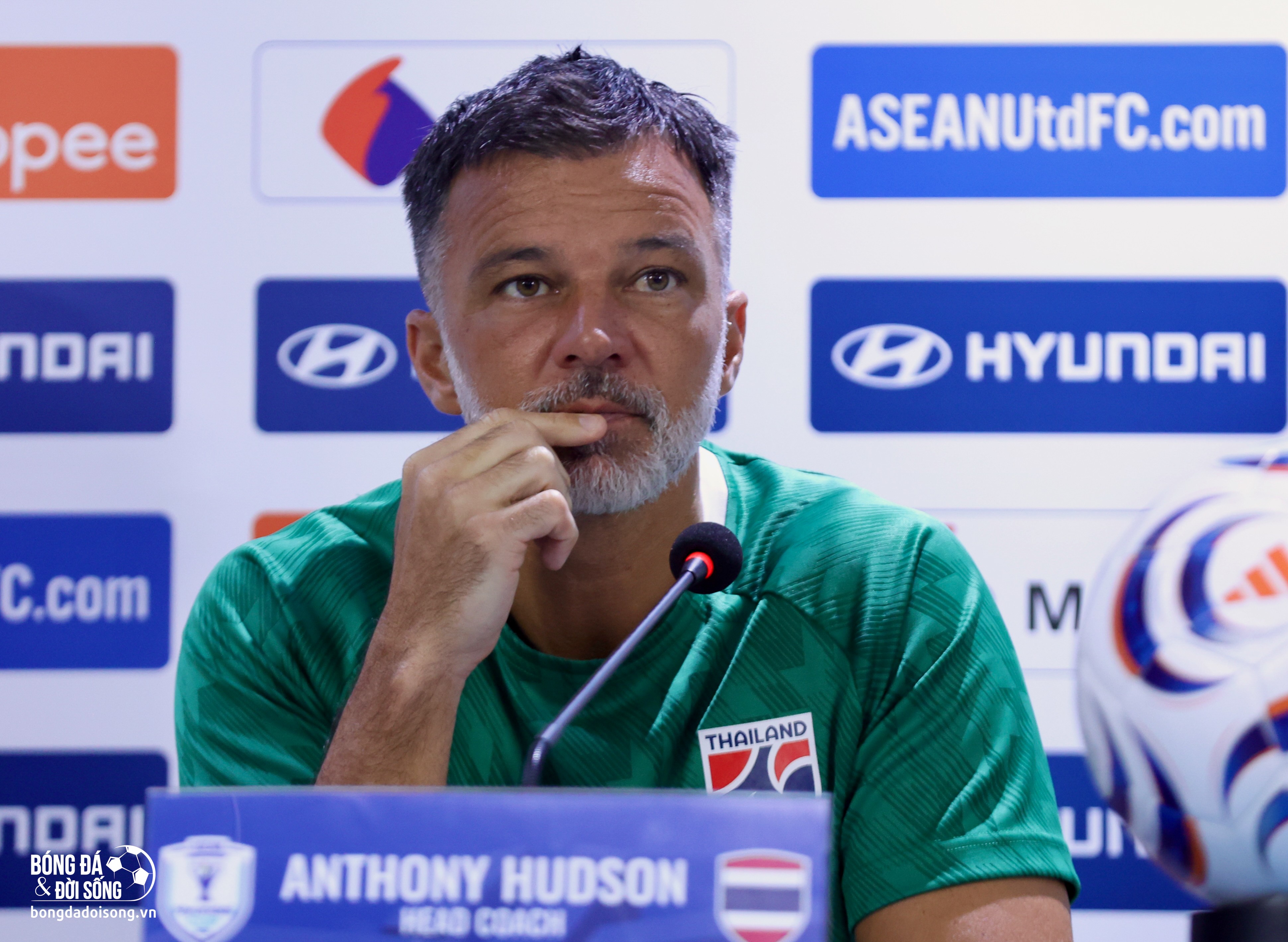 HLV Hudson: “ĐT Việt Nam mạnh nhưng Thái Lan sẽ chơi trận hay nhất”