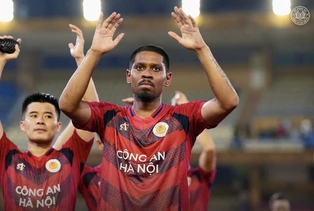 Jason Quang Vinh báo tin vui cho đội tuyển Việt Nam