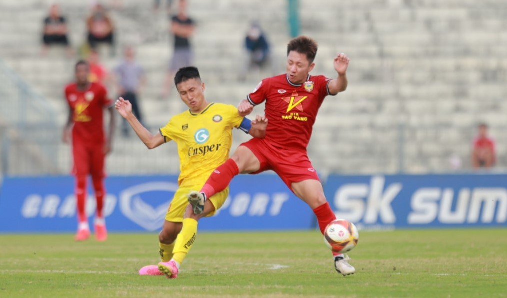 Ngoại binh tỏa sáng, Hà Tĩnh nối dài chuỗi trận thăng hoa