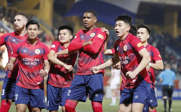 Công an Hà Nội được 'mở đường' cho trận quyết chiến ở Hàng Đẫy