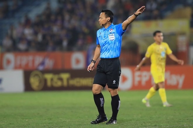 Vòng 19 V-League: Trọng tài ngoại bắt hai trận cầu tâm điểm