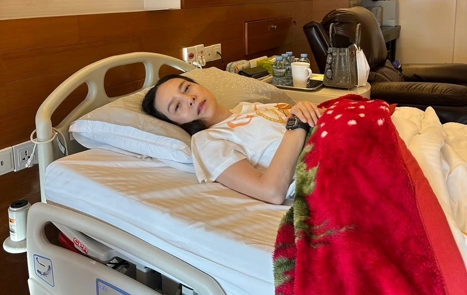 Vừa rót tiền cứu bóng đá Thái Lan, bà Madam Pang phải nhập viện