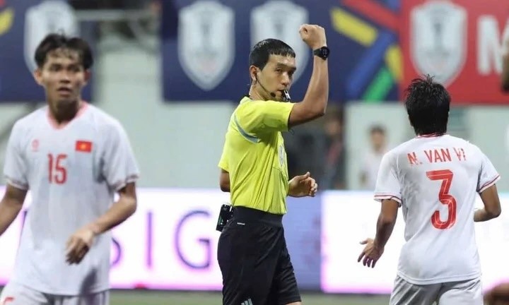 Trọng tài tước bàn thắng của Xuân Son bắt trận cầu tâm điểm V-League