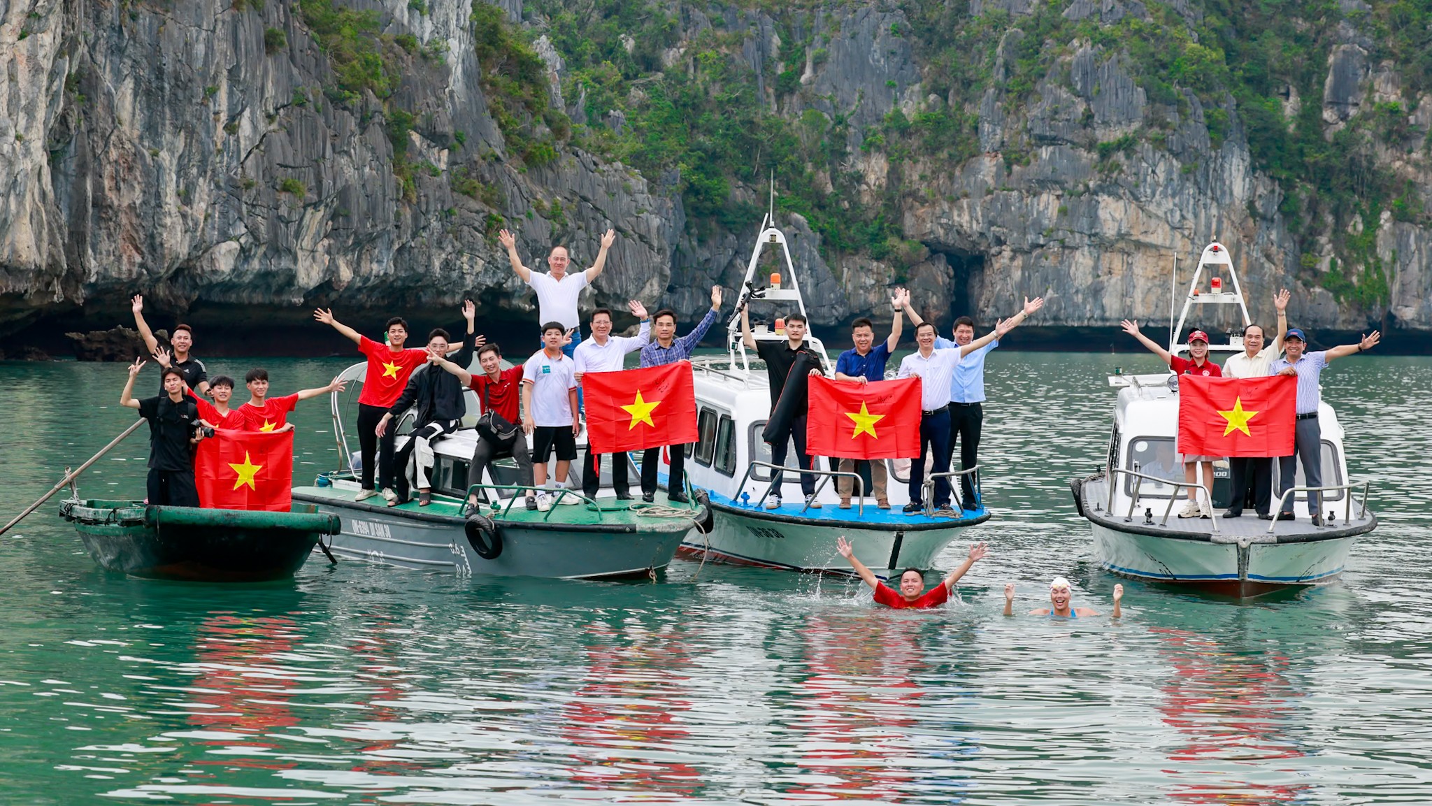 Đỗ Kim Phúc và Ánh Viên lập kỷ lục Việt Nam giữa di sản thế giới