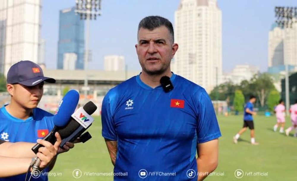 HLV U16 Việt Nam: "Chúng tôi đang xây nền móng cho bóng đá Việt"