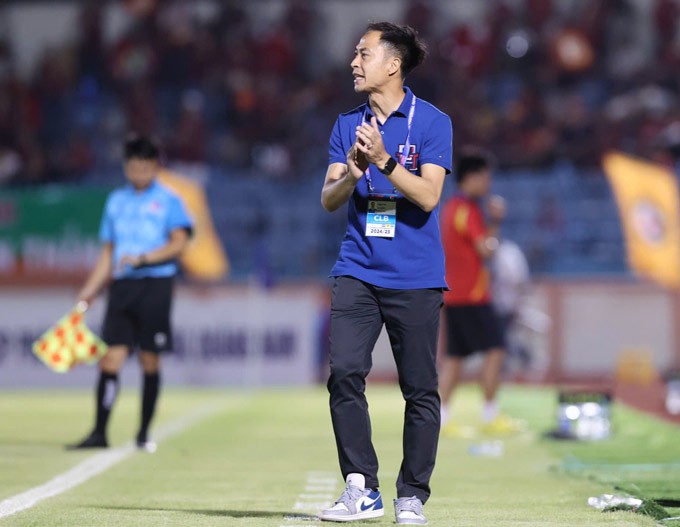 HLV Đà Nẵng phản ứng đá play-off ở sân Thống Nhất