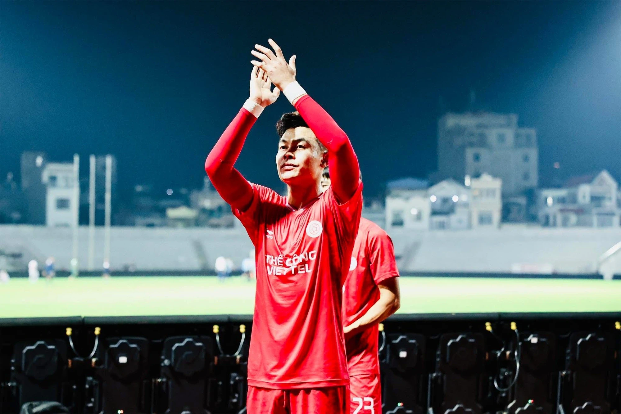 Thể Công Viettel bóc trần lý do Đức Chiến rời đội giữa mùa