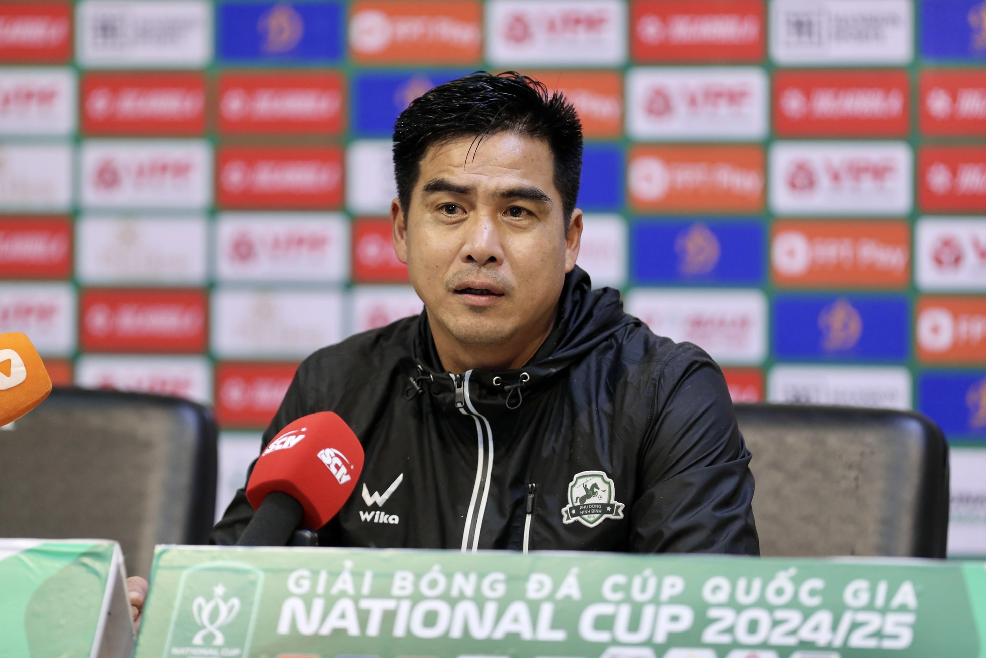 HLV Nguyễn Việt Thắng sắp dẫn dắt Công Phượng