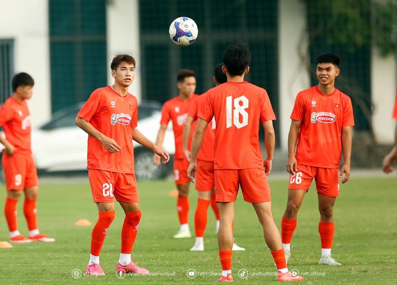 U22 Việt Nam bất ngờ chia tay cầu thủ trẻ hay nhất V-League
