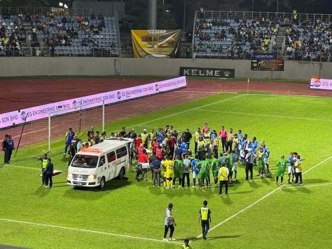 Cựu tuyển thủ Malaysia tử vong ngay trên sân cỏ